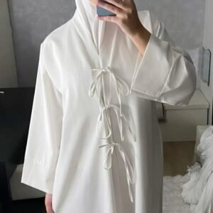 Bow with slit abaya